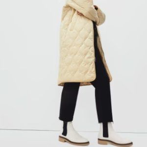 Everlane Leather Chelsea Boot